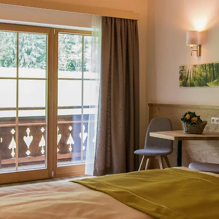 Berggasthof Christernreith * Maria Alm am Steinernen Meer